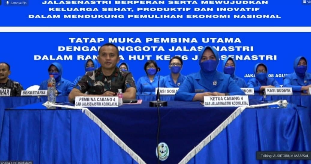 Komandan Kodikmar Bersama Ketua Cabang Gabungan Jalasenastri Kodiklatal Ikuti Tatap Muka
