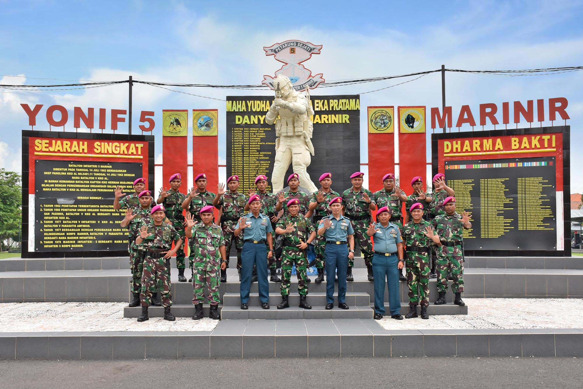 Komandan Batalyon Infanteri 5 Marinir Lepas Prajurit Terbaiknya Yang