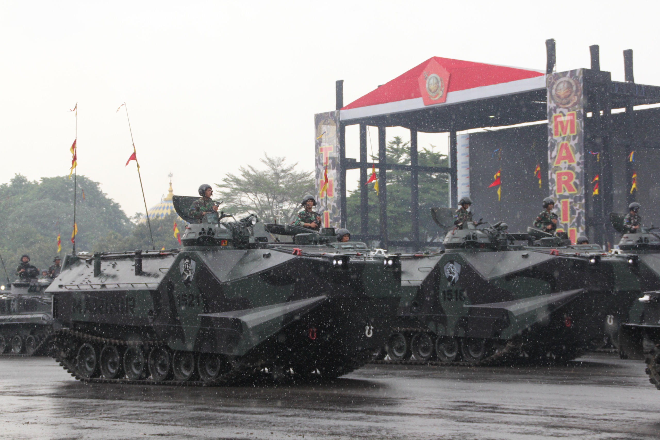 Ranpur Menkav 1 Mar Tampil Dengan Gagah Dalam Geladi HUT 79 Korps ...