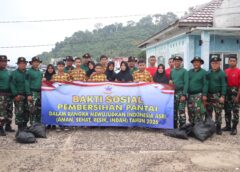 Prajurit Puslatpurmar 8 Teluk Ratai Gelar Bersih Pantai Sambut HUT ke-10 dan Wujudkan Indonesia ASRI