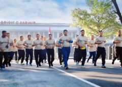 Menguatkan Raga, Menyatukan Semangat: Lari dan Renang Gembira Perwira Pasmar 2