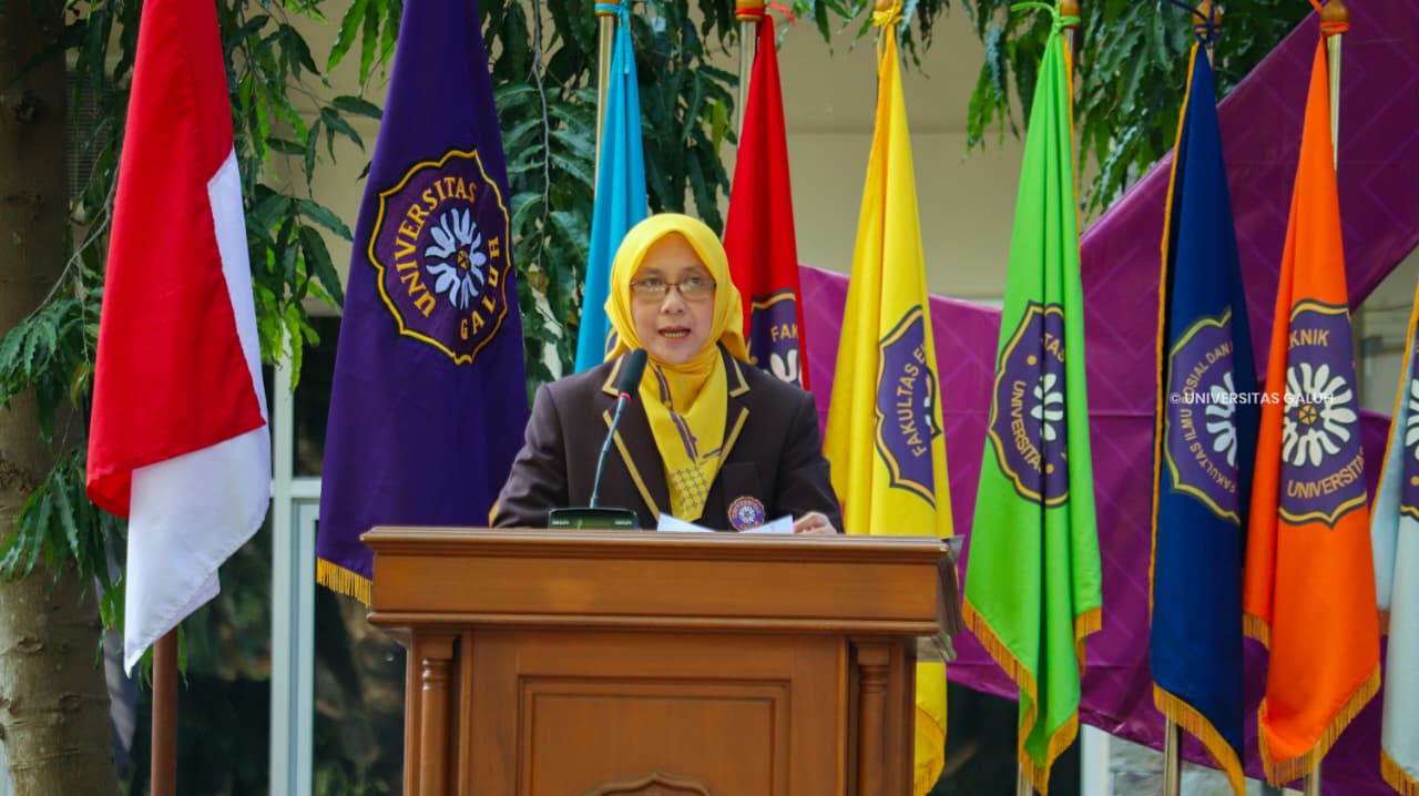 Rektor Universitas Galuh, Dr. Tita Rohita, S.Kep., Ners., M.M., M.Kep