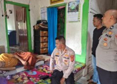 Polri Hadir di Tengah Warga, Kapolsek Rajadesa Sambangi Ukim dan Titipkan Semangat untuk Kembali Sehat