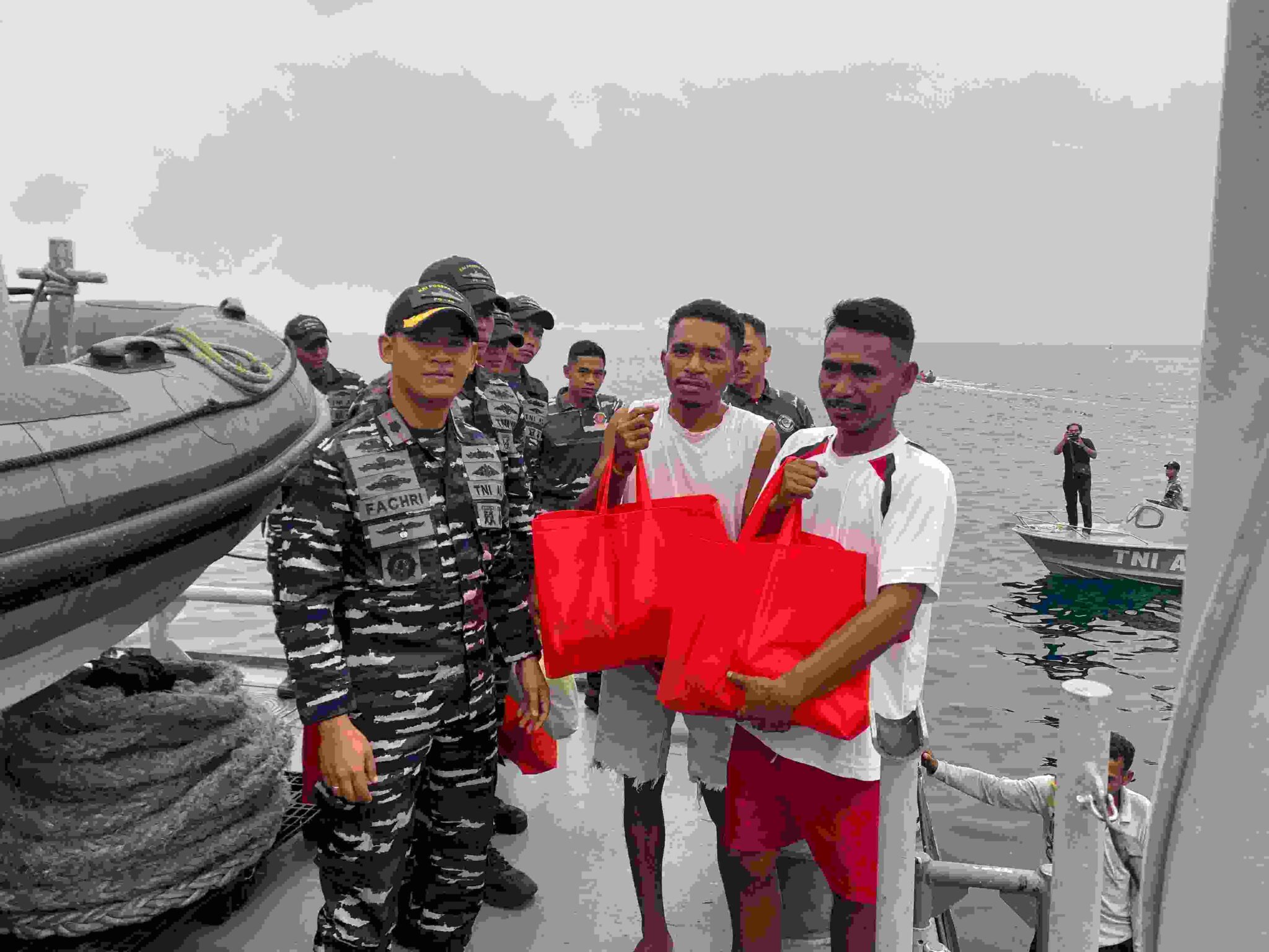 Guskamla Koarmada III melalui unsur BKO KRI Posepa-870 Bko Peduli ...
