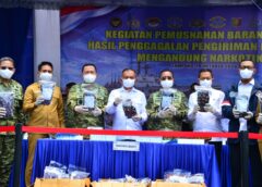TNI AL MUSNAHKAN RIBUAN CARTRIDGE LIQUID VAPE MENGANDUNG NARKOTIKA SENILAI MILIARAN RUPIAH DI LAMPUNG